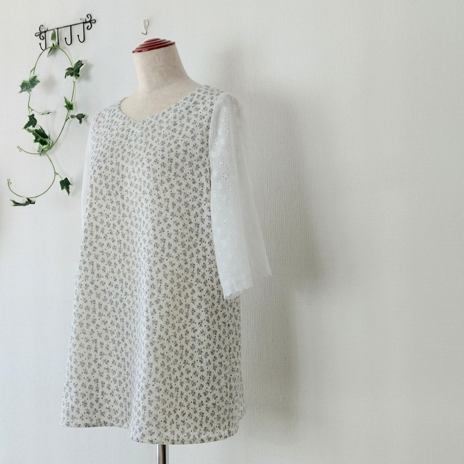 【送料無料】小花柄のダブルガーゼとレースのチュニック