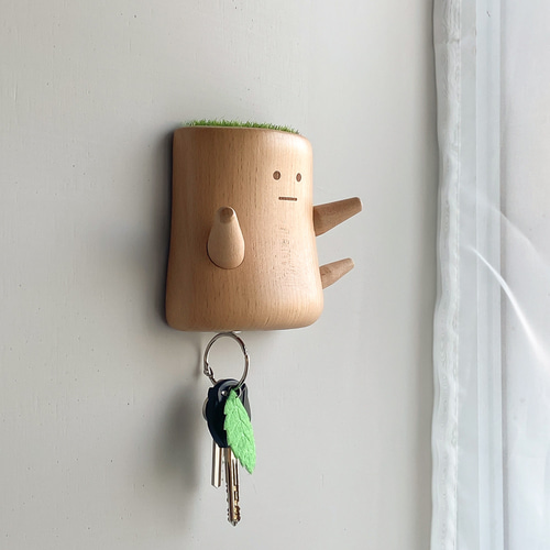 貴重！マドレーヌちゃん ミニタイル 木製オーナメント キーホルダー