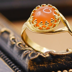 天然石オレンジムーンストーン〈６月誕生石〉（カボション8㎜）ゴールドカラーハンマードリング（真鍮ブラス）フリーサイズ 3枚目の画像