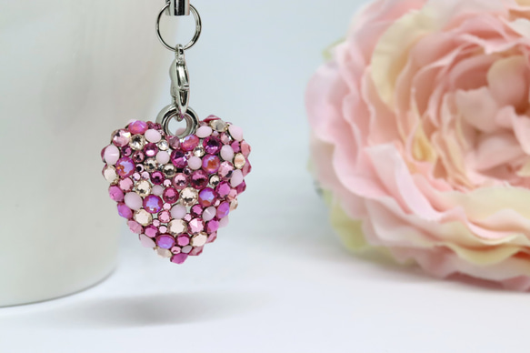 ぷっくりハートのストラップ・シルバー・デコアート（ライトローズなど