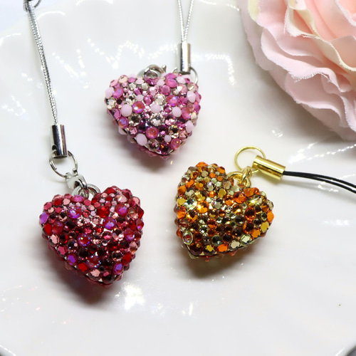 ぷっくりハートのストラップ・シルバー・デコアート（ライトローズなど