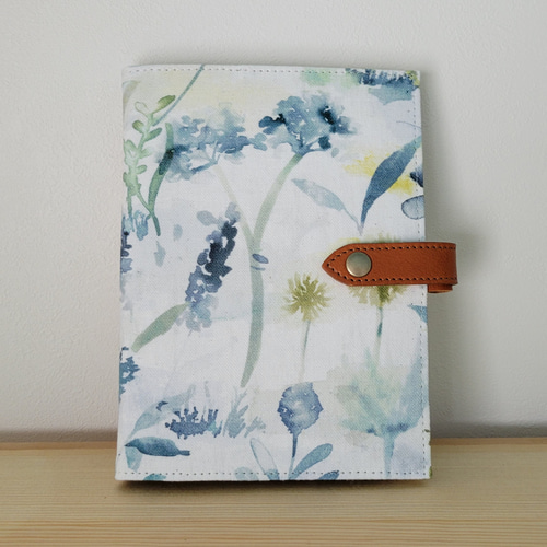 手帳カバー 水彩画タッチの花柄(ノート付き) 手帳カバー pagie 通販