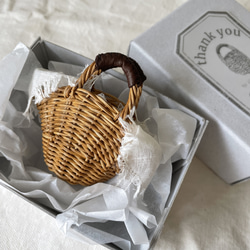 籐のミニチュアかご＊シェル型ツーハンドル＊白内袋 その他