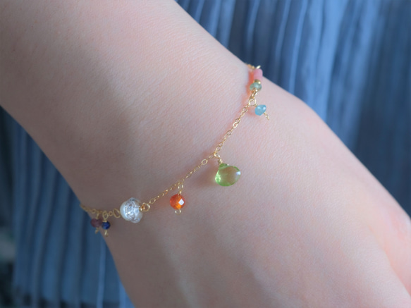 Peridot bracelet：ペリドット×カーネリアン×アパタイト　チェーンブレスレット　天然石 10枚目の画像