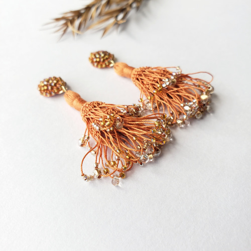 専用　半円　フリンジ　タッセル　オレンジ　大ぶり　イヤリング　ピアス　エスニック small]2段ドレスタッセル 丸イヤリングorピアス(オレンジ)/No.22