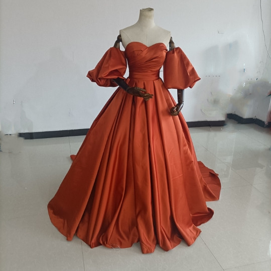 人気上昇！パーティードレス テラコッタ色 テラコッタ ベアトップ カラードレス 華やかなトレーン/結婚式/披露宴