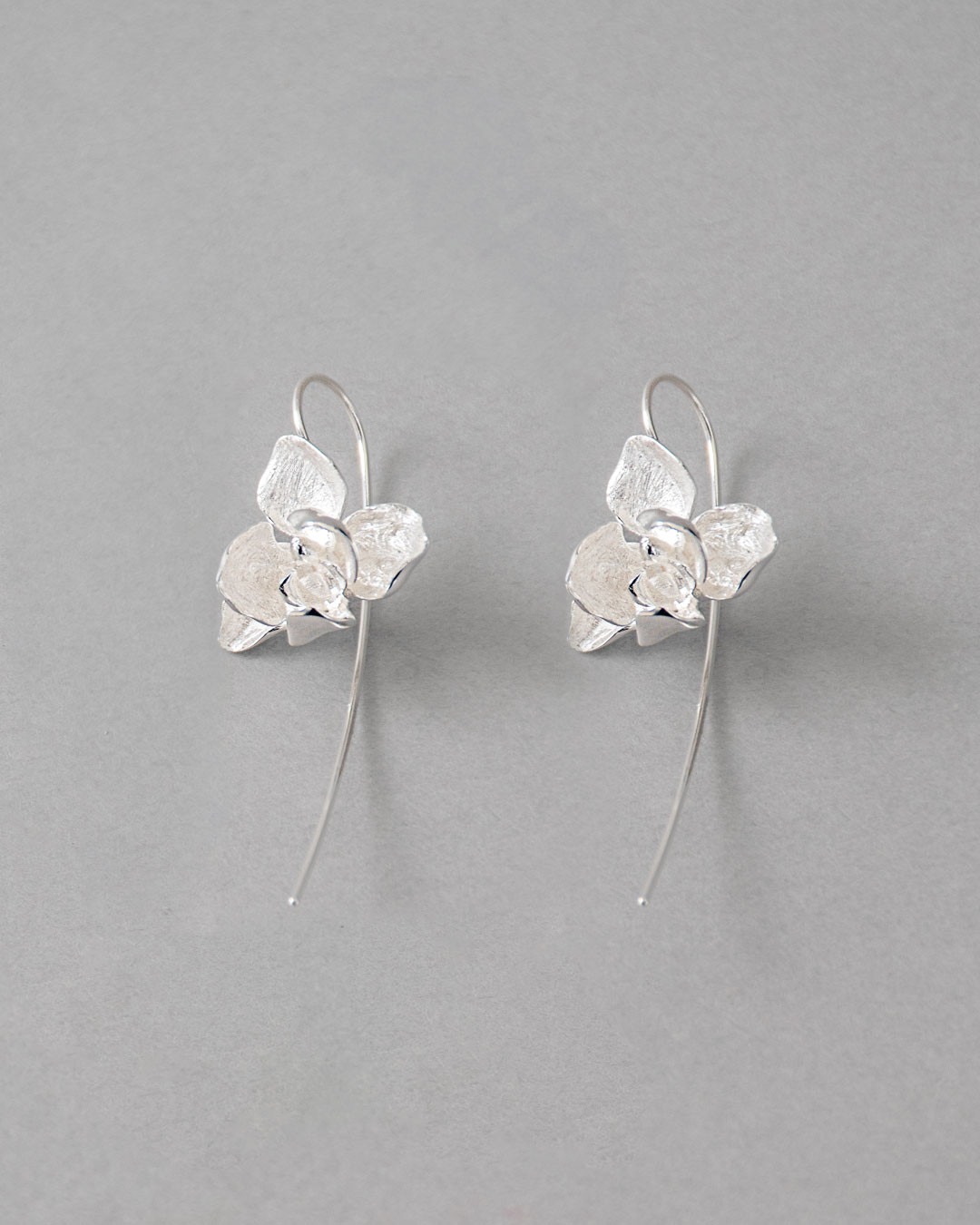 胡蝶蘭 フックピアス