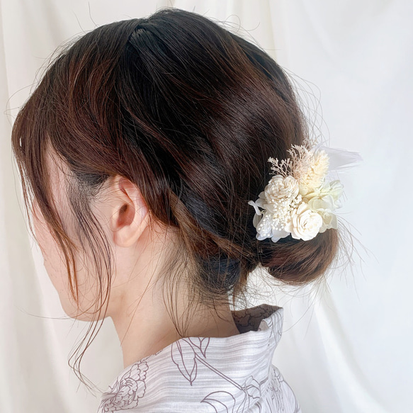 装いの時間 【 01 white 】 ヘアアクセサリー プリザーブドフラワー ドライフラワー 成人式 謝恩会 結婚式 5枚目の画像