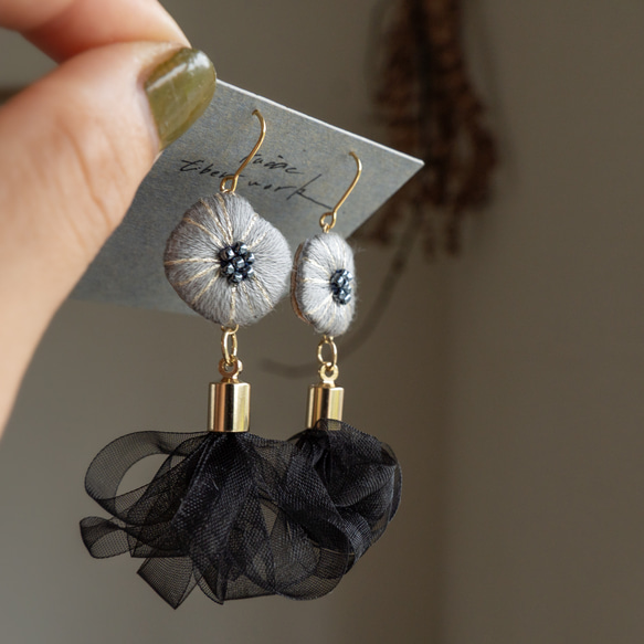 刺繍耳飾りumitsuki 251【ピアス・ヤリング選択】 ピアス（スタッド