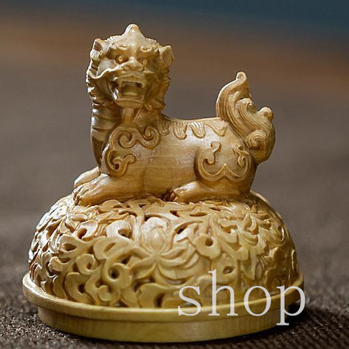 MD327【極上の木彫】ポプラの木/木彫りの香炉/獅子のストーブの香り