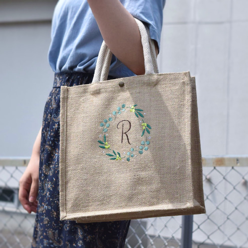 【ご予約品】 選べるイニシャル》ボタニカル刺繍のジュートバッグ 2way バッグ