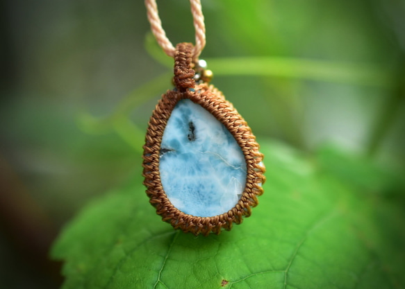 白色波紋 Larimar Macrame 吊墜 599 第10張的照片