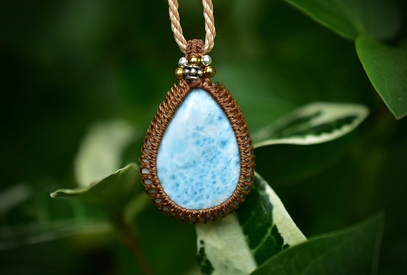 白色波紋 Larimar Macrame 吊墜 599 第7張的照片