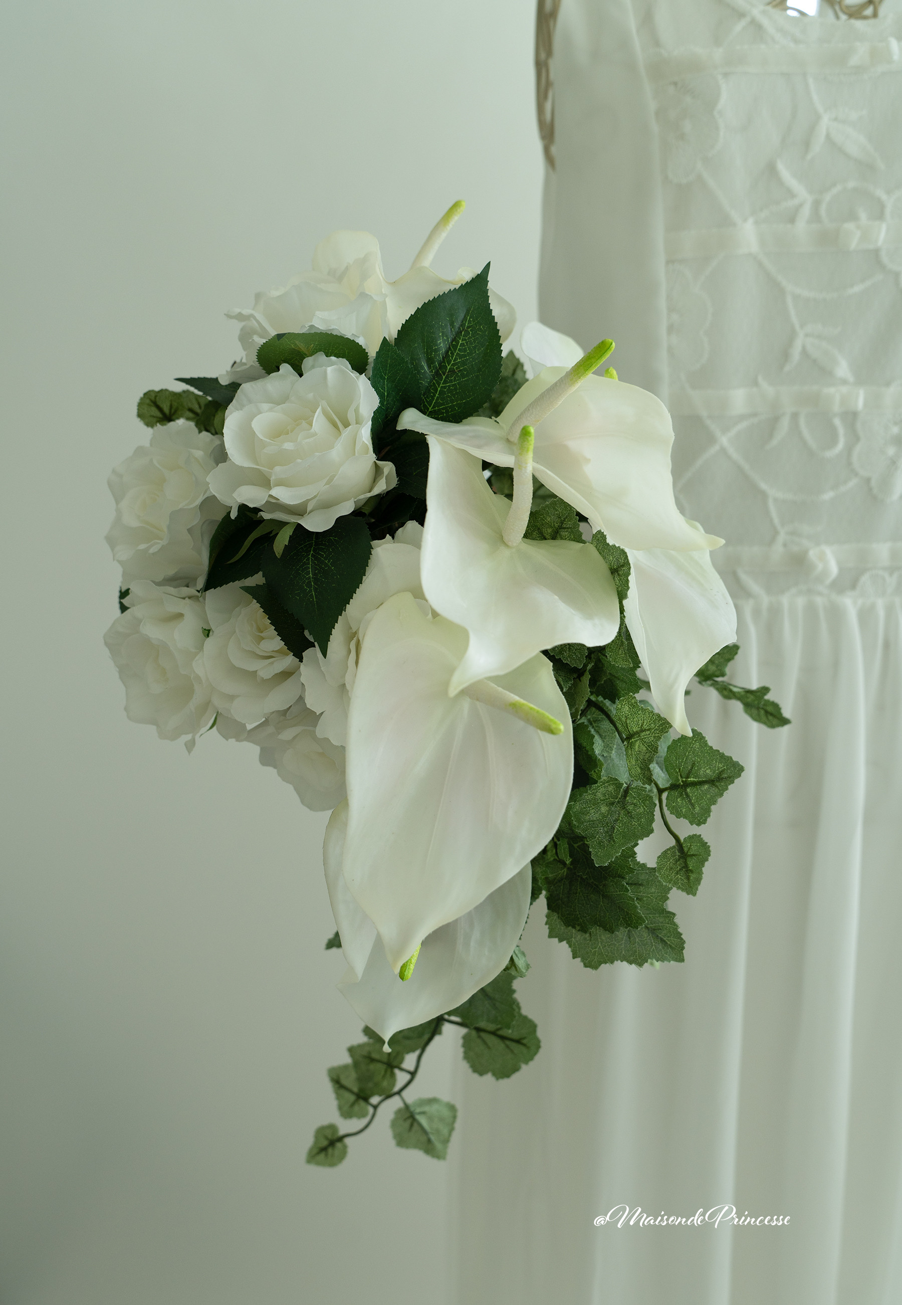 【ブートニア付き】アンスリウムとローズのウェディングブーケ アーティフィシャルフラワー 造花 挙式 披露宴