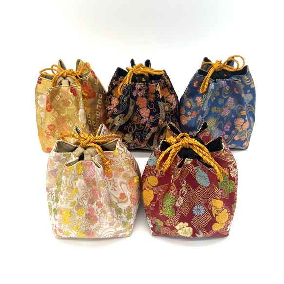 京都・西陣織の生地で仕立てた和柄のお洒落な巾着袋 1枚目の画像