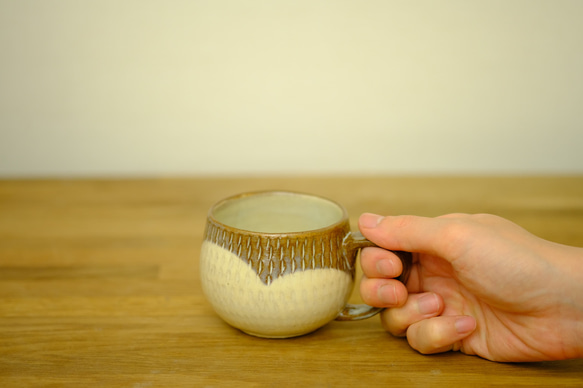 福岡県小石原焼　翁明窯元　マグカップ（MA0541） 4枚目の画像