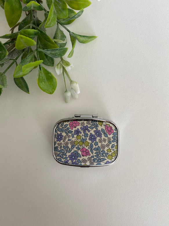 リバティケース アクセサリーやピルケースに ✳︎四角✳︎ その他  