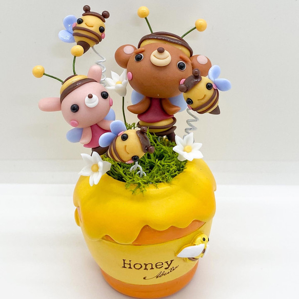 2800円☆ハニーポット くまさん うさぎ 蜂 樹脂粘土 ミニチュア 粘土