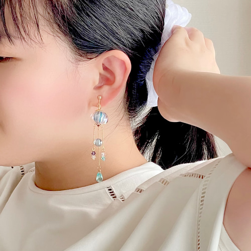 くらげと遊ぶ*マリン 刺繍糸で作るクラゲのピアス・イヤリング くらげと遊ぶ*マリン 刺繍糸で作るクラゲのピアス・イヤリング
