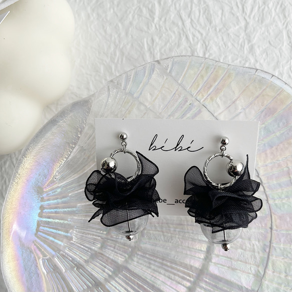 ブラックスワン シルバーピアス イヤリング リボンピアス 小ぶり