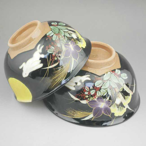 ◆商品番号 11137 黒塗り月兎夫婦茶碗　陶あん 2枚目の画像