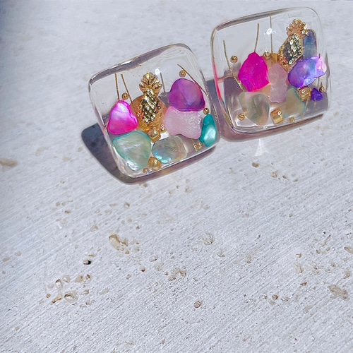 ネイルのようなレジンポストピアス(ピンク) ピアス（スタッド・一粒 