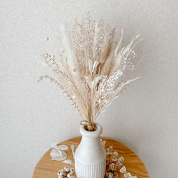 パンパスグラスと小花のミニブーケ　ホワイト　ベージュ　スワッグ　ドライフラワー 5枚目の画像
