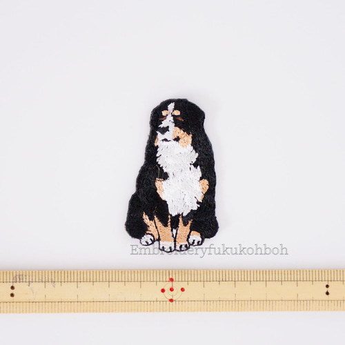 バーニーズマウンテンドッグ 刺繍ワッペン 犬ワッペン バーニーズ