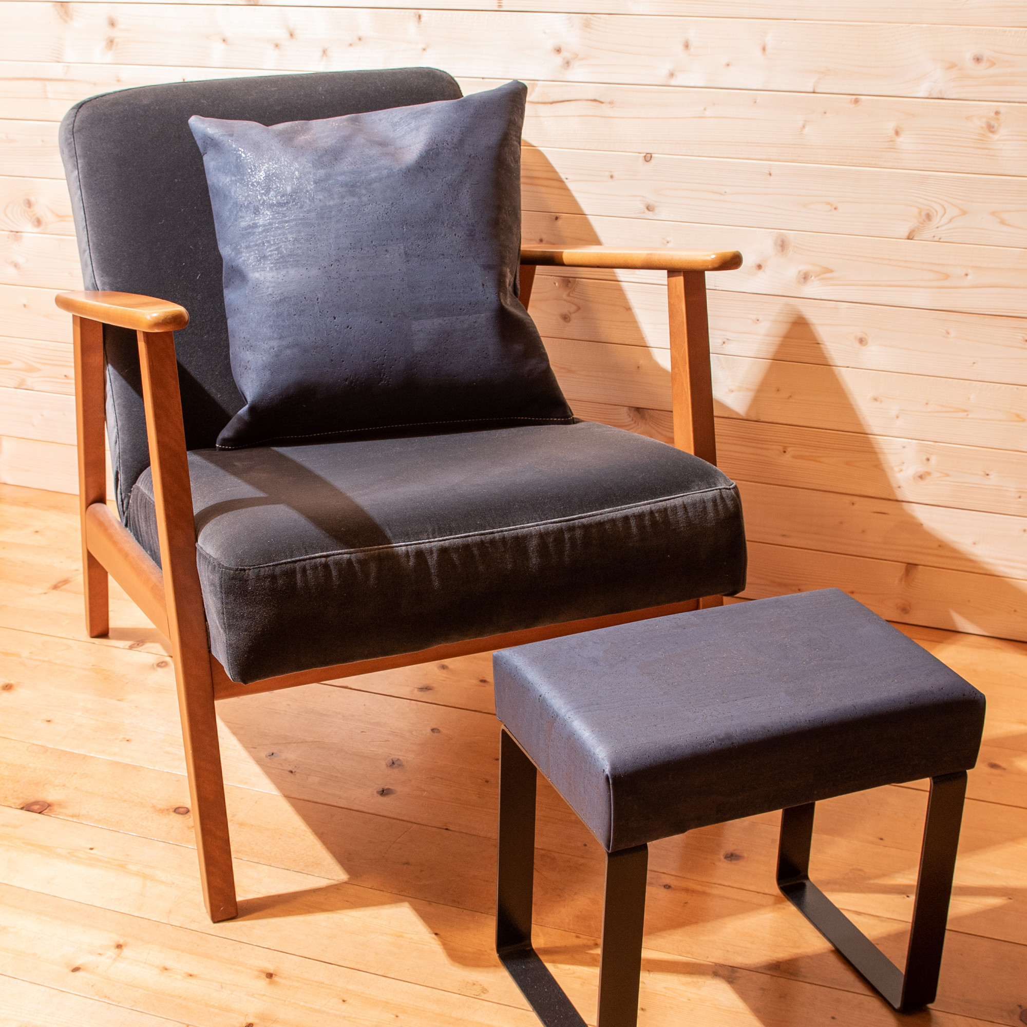 Talawa Cork コルクレザーオットマン＆クッションカバー バンドルセット（ネイビー） 26,300円