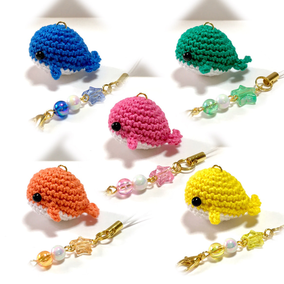 ハンドメイド★カラフルハート♡プリントワンピース★ぬいぐるみバッジ♡ストラップ用 キラキラ星ビーズ⭐️と小さなくじらのあみぐるみストラップ