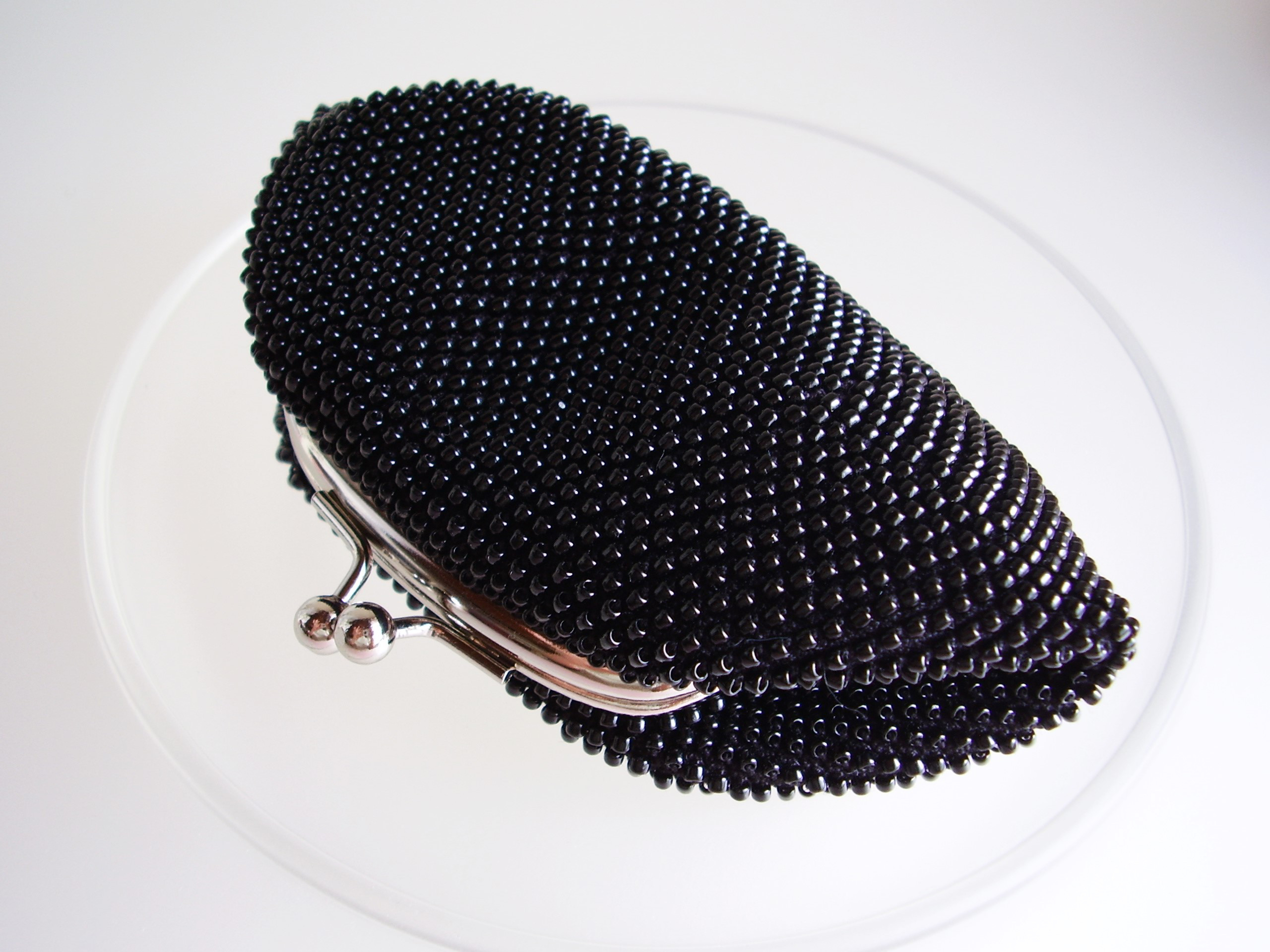 ビーズの小銭入れ（ブラック）・がま口財布・小物入れ 5,840円