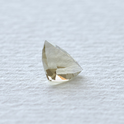 イエロー トルマリン トリリオン カット 0.693ct  ルース ストーン 6枚目の画像