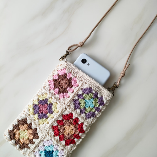 特集掲載】グラニースクエアスマホショルダー*カラフル スマホ