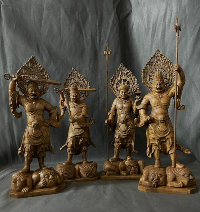 井波彫刻　仏教工芸品　総ケヤキ材　仏師で仕上げ品　四天王像一式