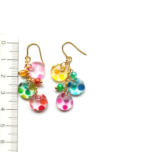 マルチカラーなドットのつぶつぶゆらゆらピアス/イヤリング*《a