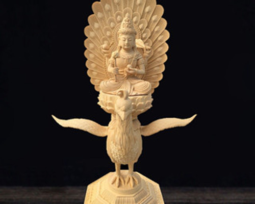 井波彫刻 一刀彫り 時代彫刻 仏師で仕上げ品 孔雀明王座像 彫刻 祥雲堂