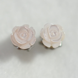 （1 件）粉色貝殼玫瑰耳釘（6 毫米，鈦金屬耳釘） 第2張的照片