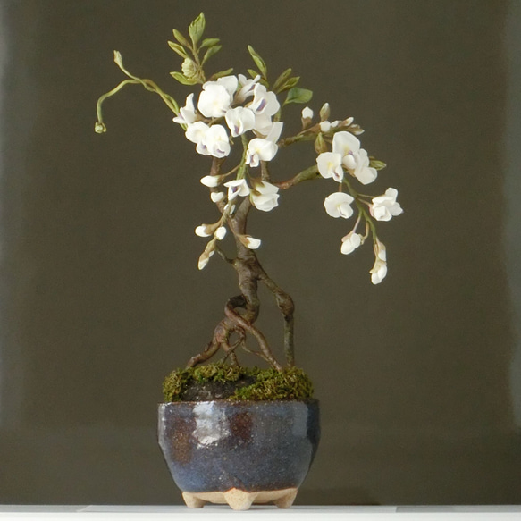 ✿【 粘土置物 】魅惑の花木「酔いしれて。風に揺れ、香るような」白藤の盆栽仕立て ／ 和洋室どちらにも◎ 3枚目の画像