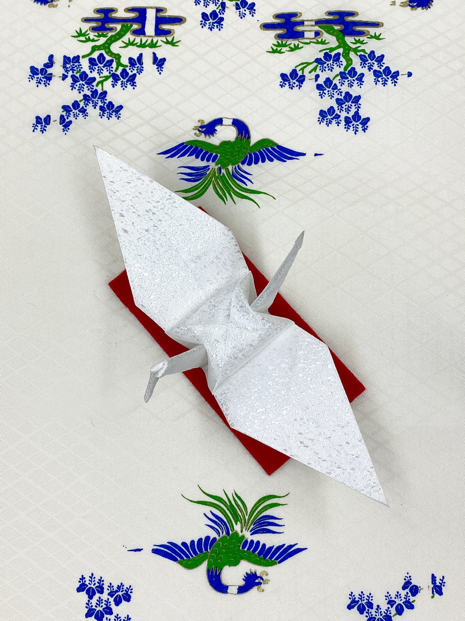 折り鶴○白色○金襴折鶴-47 その他インテリア雑貨 和風りぼん