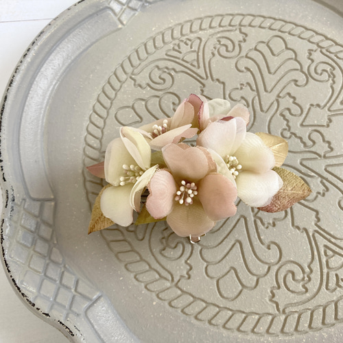 ワイルドローズ 布花 コサージュ セピア調 2Way 髪飾りにも