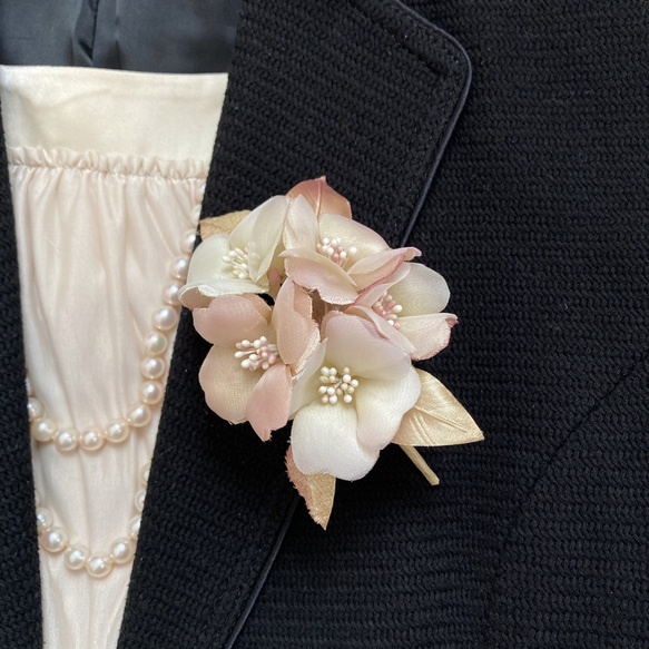 コサージュ(布花・アートフラワー) Instagram Video】布花「polca」で作る～フラワーコサージュ