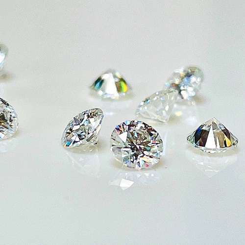 【特注 】最高級モアサナイト / バタフライピアス 0.3ct モアサナイト バタフライ ソリティア パヴェ ピアス