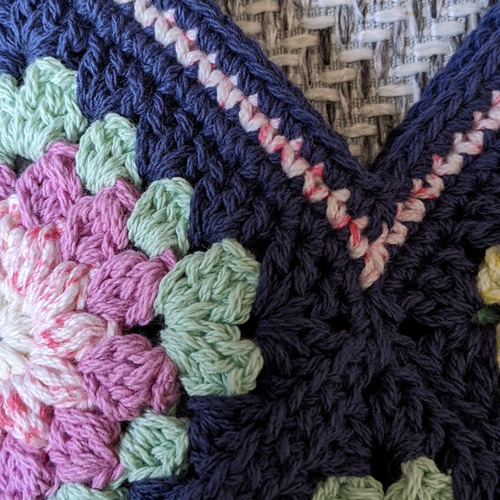 グラニースクエアモチーフバッグ 紫陽花ピンク ネイビー トートバッグ