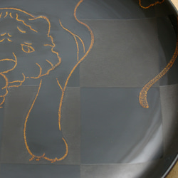 虎の絵皿　うるし塗り中皿～ 3枚目の画像