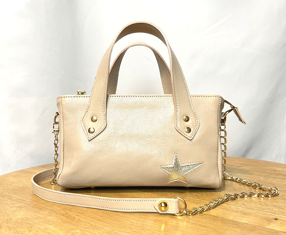 レザーショルダー ・ トート　＜star tote / pink beige＞ 1枚目の画像