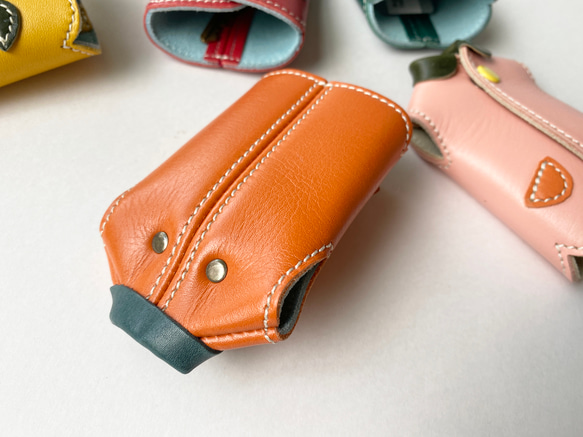 ベスト型キーケース　本革 5枚目の画像