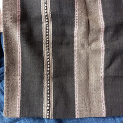 [セール]カレン族の手織りショルダーバッグ/ダークグレー×モスグリーン /草木染めコットン, 手縫い/1点もの 6枚目の画像