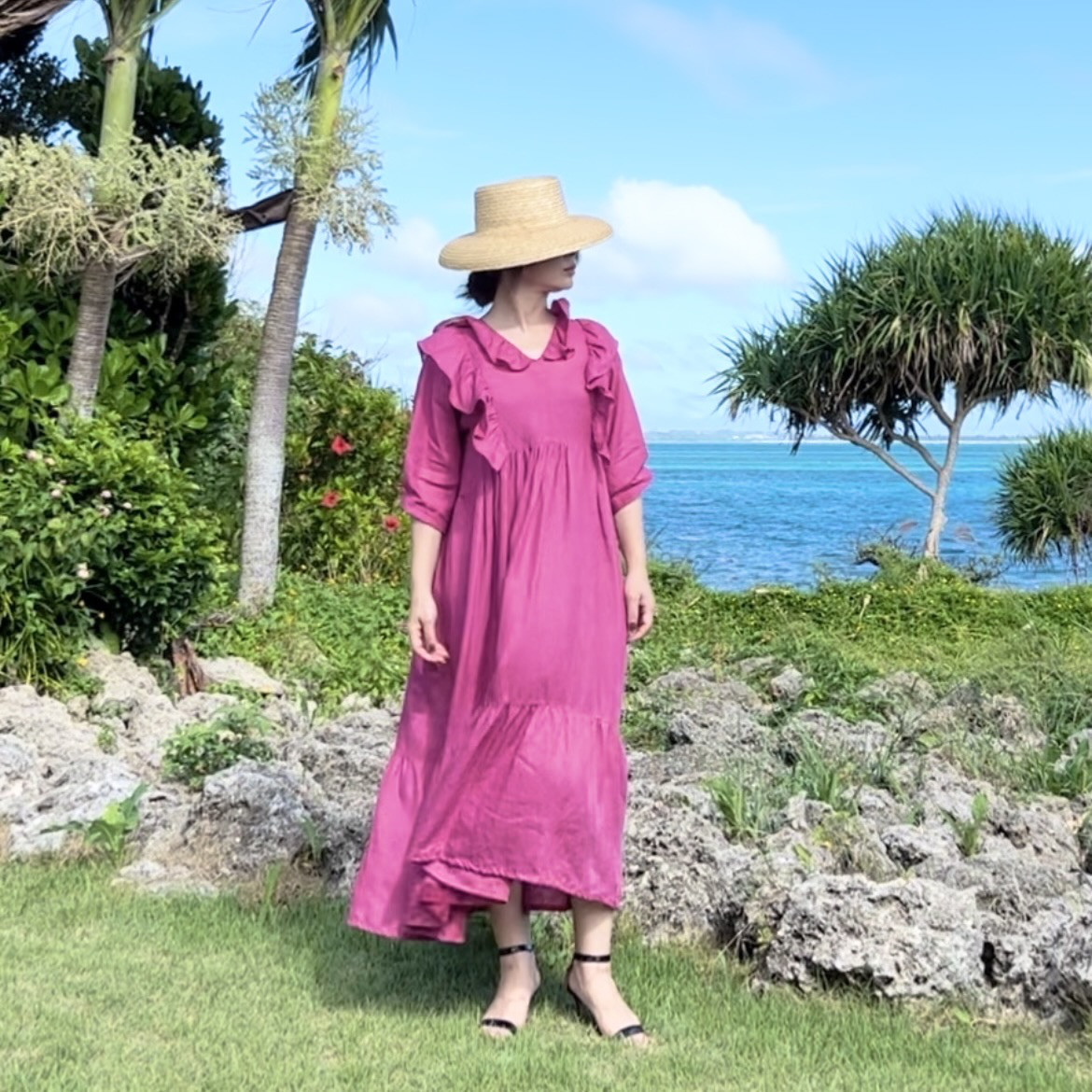 【再販】リネンラッフルVネックドレス　ディープピンク