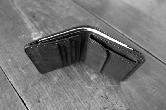 Strato 二つ折り財布（小銭入れ付き）プエブロ/ブラック 5枚目の画像