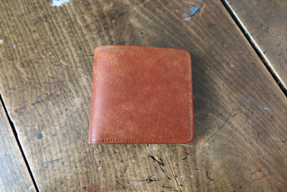 Strato 二つ折り財布（小銭入れ付き） ブラウン 1枚目の画像